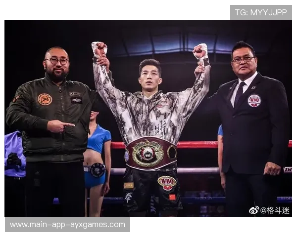 中国拳王闪击 8 秒 KO 对手